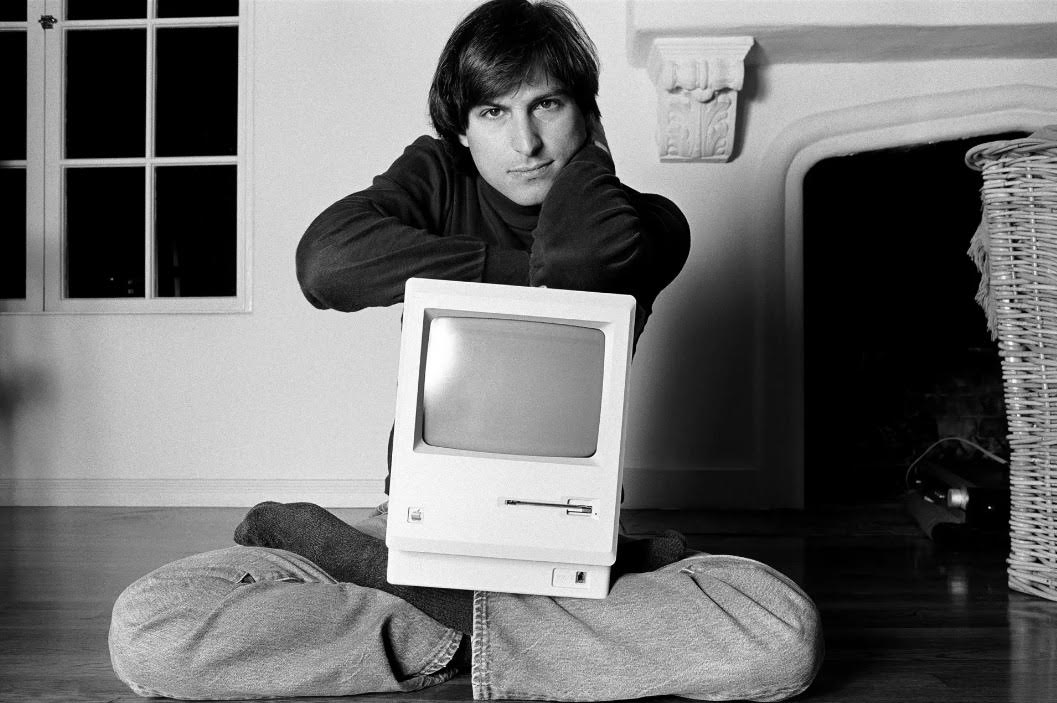 Steve Jobs - Mac On Lap Bel Air Print